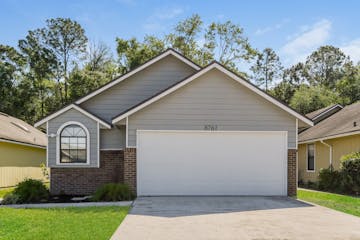 8761 PINEVALLEY LN JACKSONVILLE, FL 32244